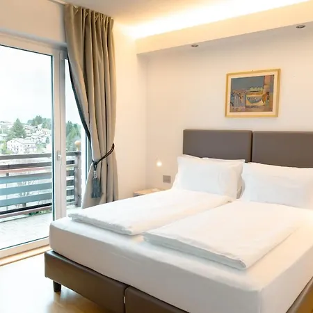 Otel Pineta 3*