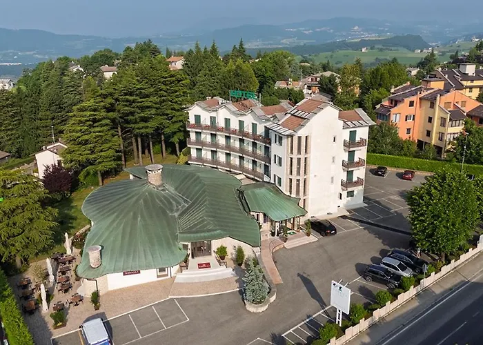 Hotel La Pineta Cerro Veronese