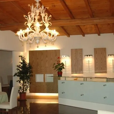 La Pineta Hotel 3*