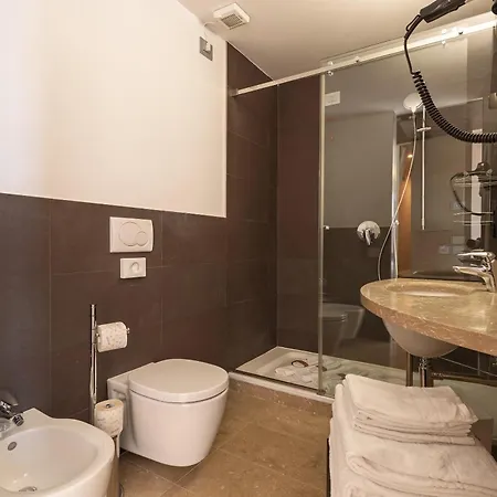 Pineta Hotel 3*